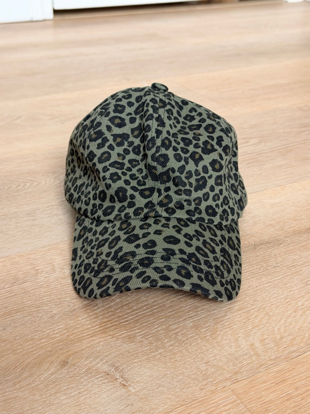 NWOT NEW Oak and Reed Ponytail Hat Leopard Cheetah Print Cotton Cap